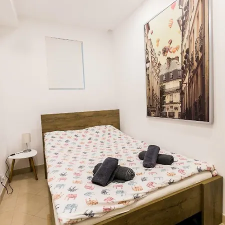 Shalom Apartment